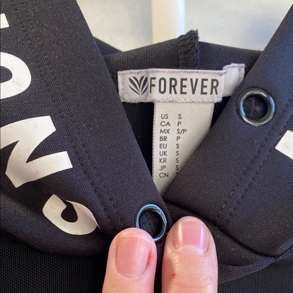 🌼 Black Cropped Mixed Emotions Hoodie with Mesh Detail - Picture 5 of 10